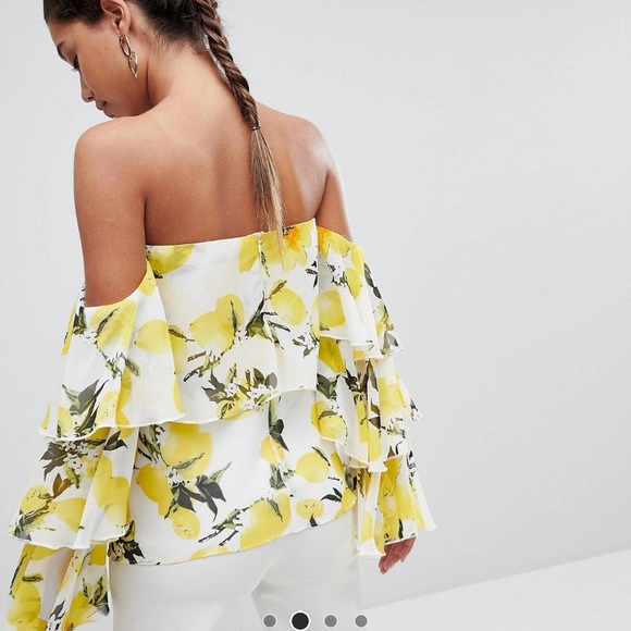 PrettyLittleThing exclusive top on Asos - Picture 2 of 14